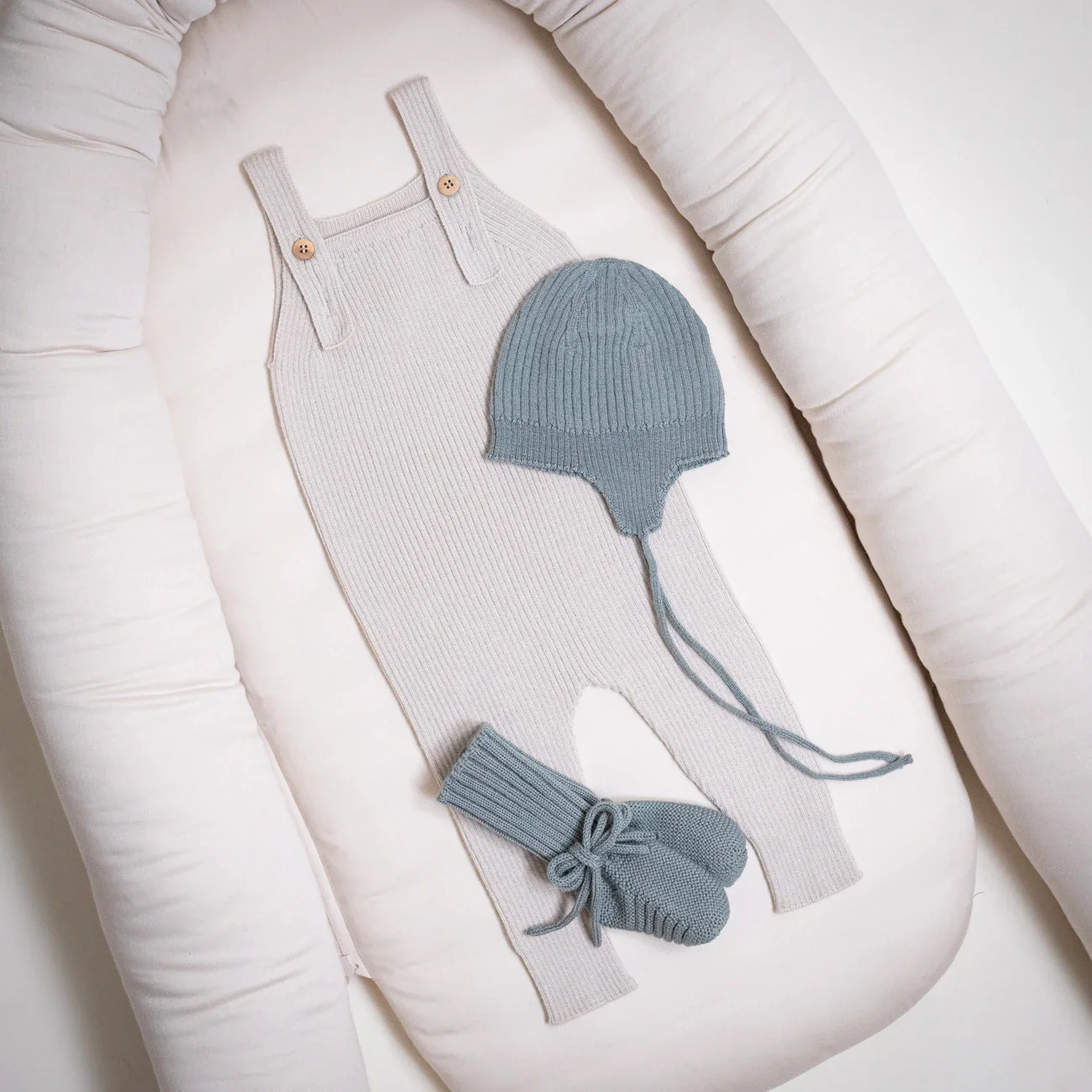 THE WOOLLY BABY HAT - sage - Mamelo Shop